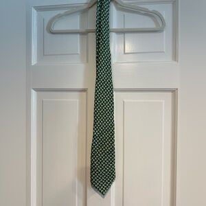 Vineyard Vines Green and White Football Patterned Tie
